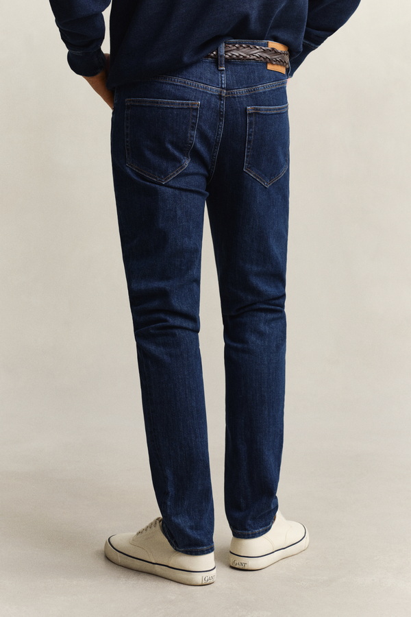 Slim Fit Clean Wash Jeans