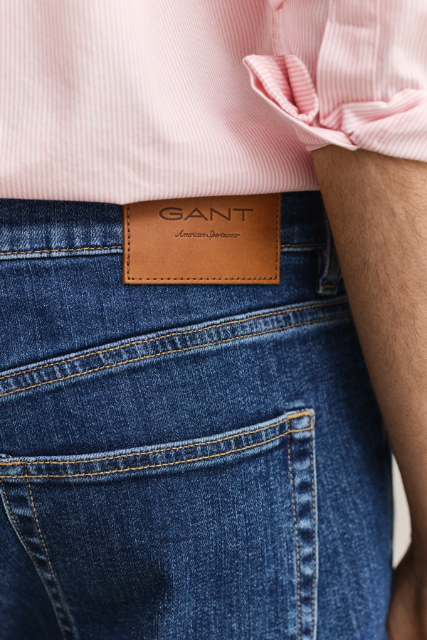 Slim Fit Clean Wash Jeans