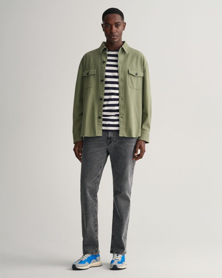 REGULAR GANT BLACK WASH JEANS