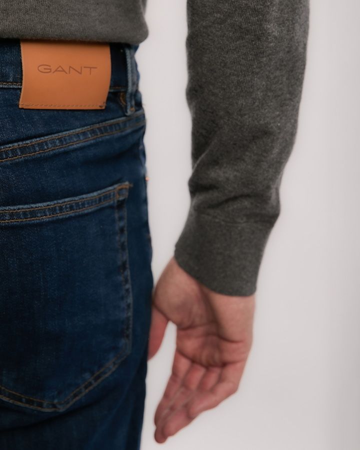 Slim Fit Clean Wash Jeans