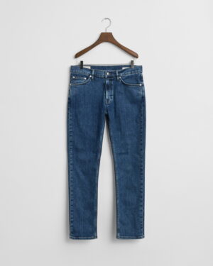 Slim Fit Clean Wash Jeans