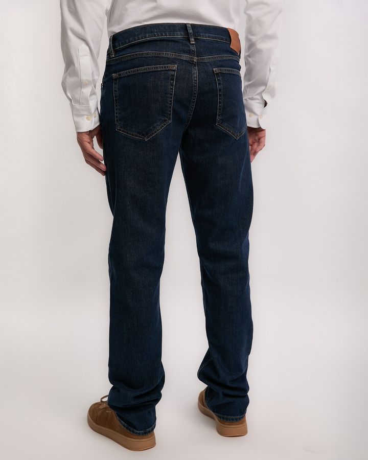 Regular Fit Clean Wash Jeans