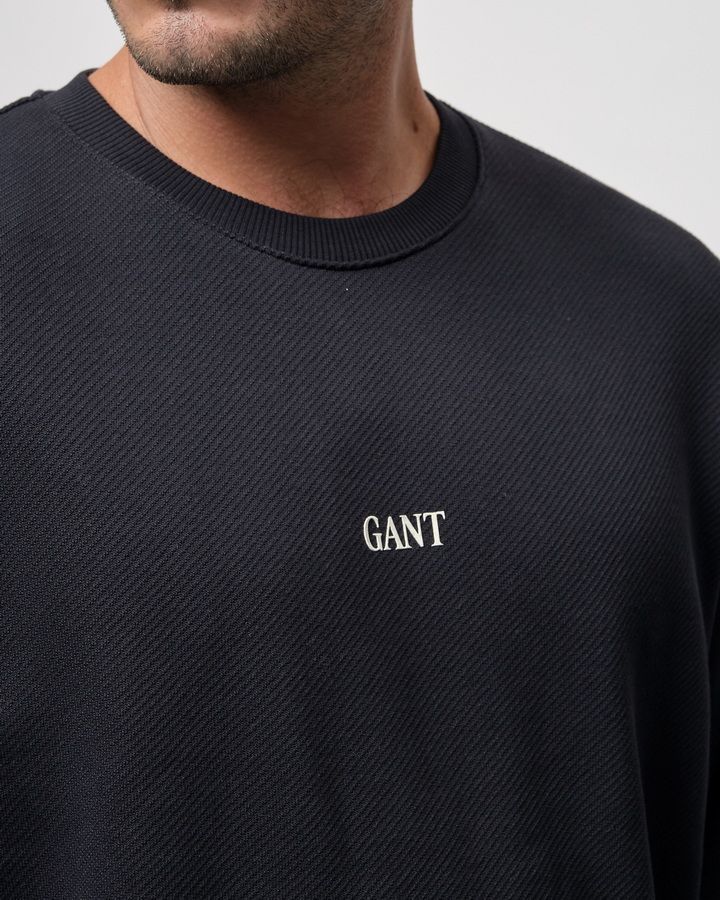 Small Graphic C-Neck