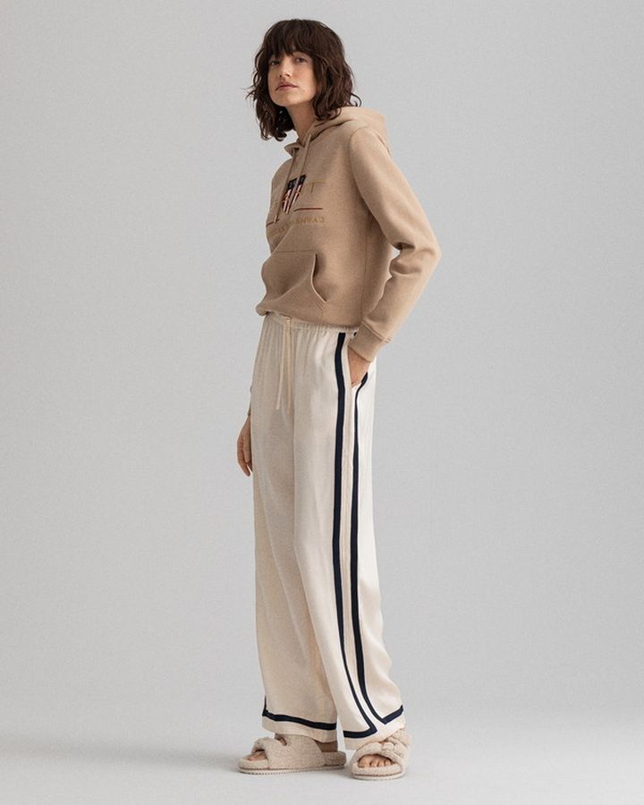 D1. SATIN PULL ON PANTS