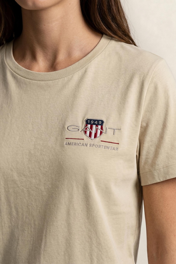 Regular Fit Archive Shield Short Sleeve T-Shirt