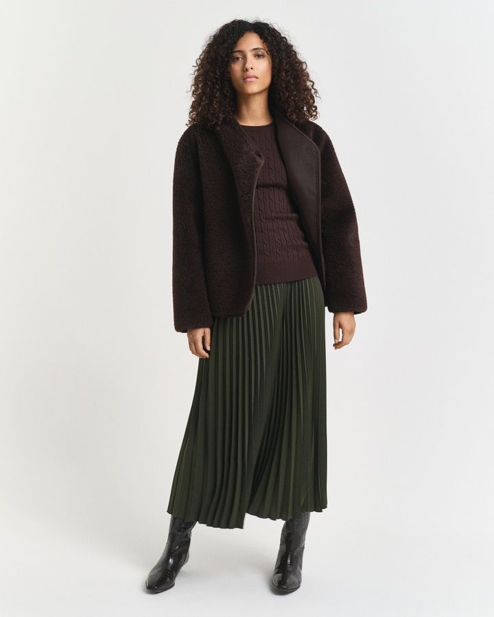 Stretch Cotton Cable Knit Crew Neck Sweater