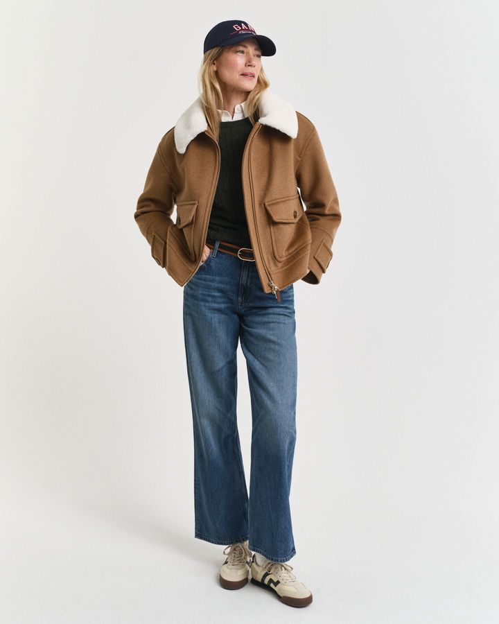 Stretch Cotton Cable Knit Crew Neck Sweater