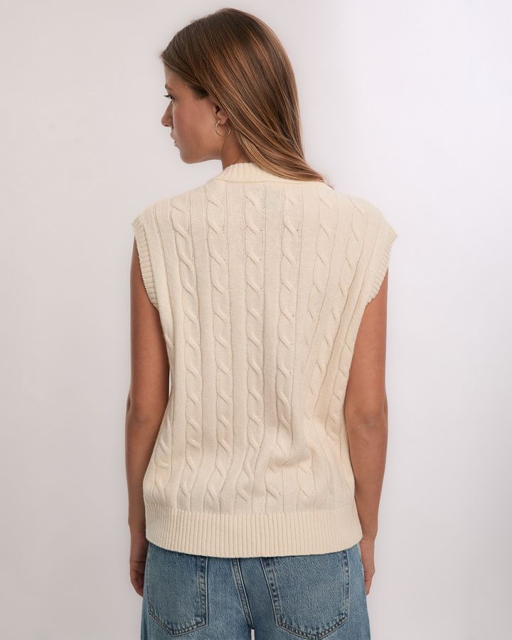 Lambswool Cable V-Neck Vest