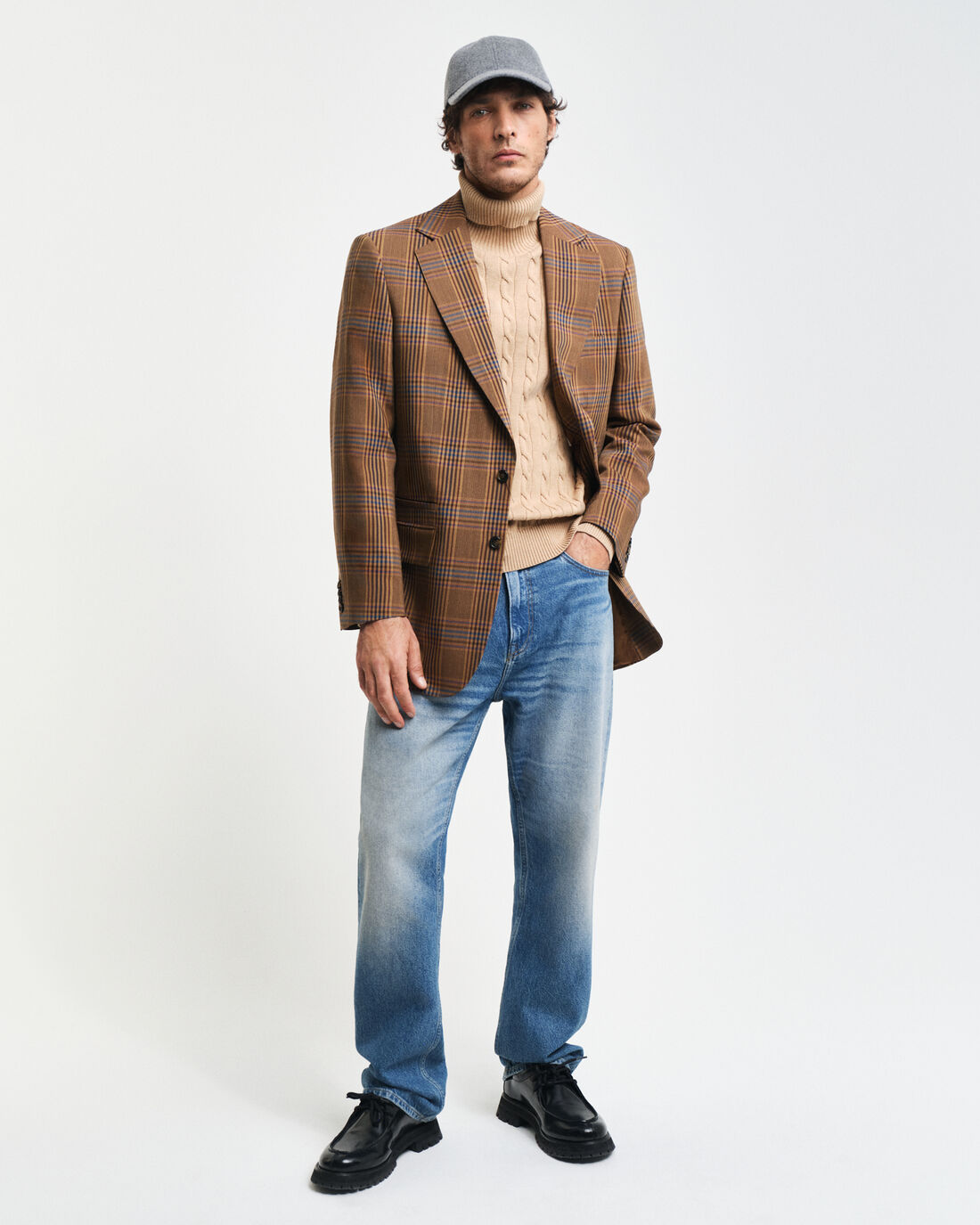 Cotton Cable Knit Turtleneck Sweater