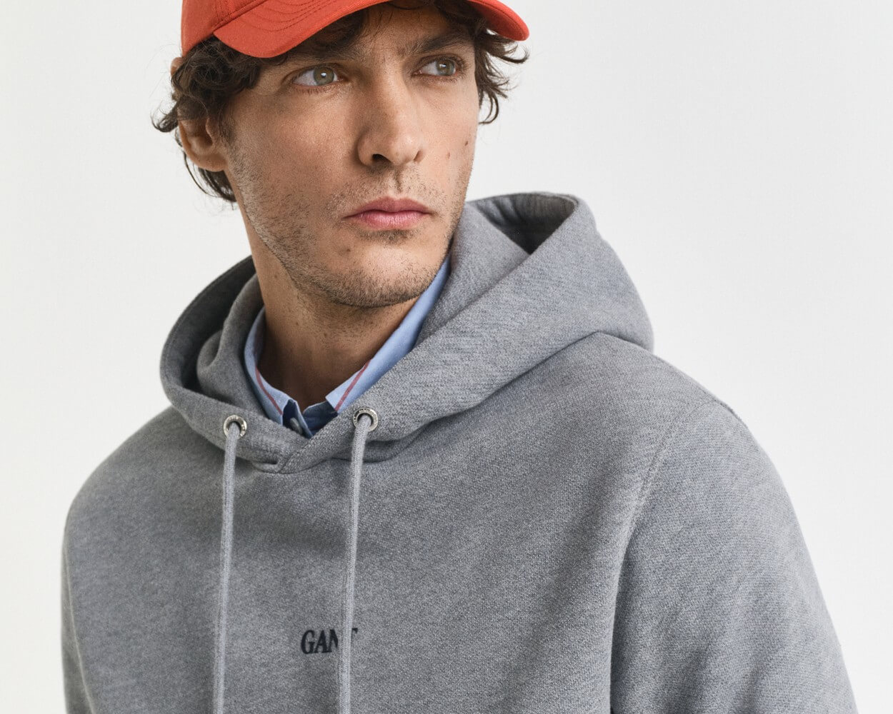 מה מתאים למבנה הפנים והגוף?